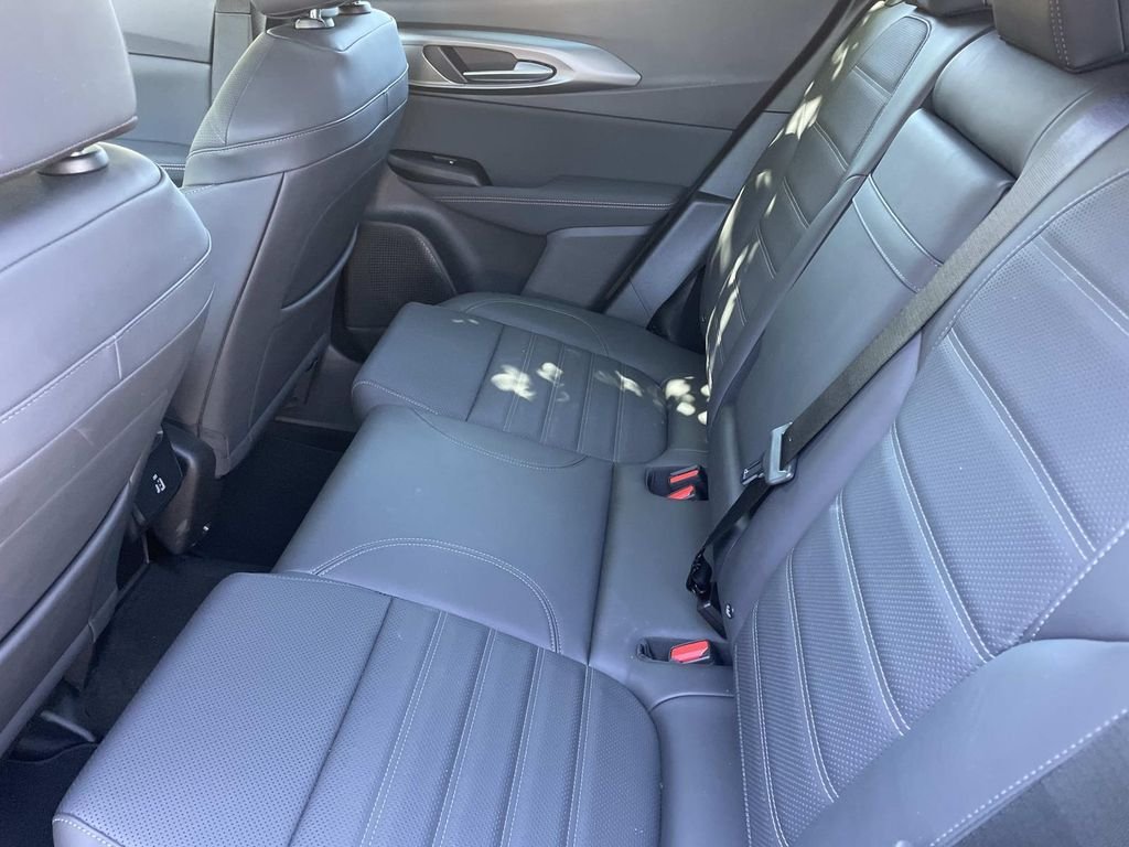 Used 2025 White Alfa Romeo  image 25