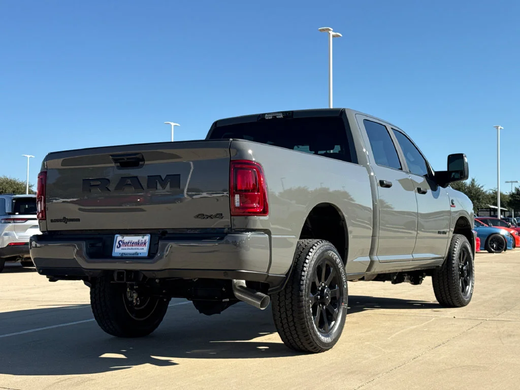 New 2027 Ceramic Gray Clear-Coat Exterior Paint RAM Big Horn image 9