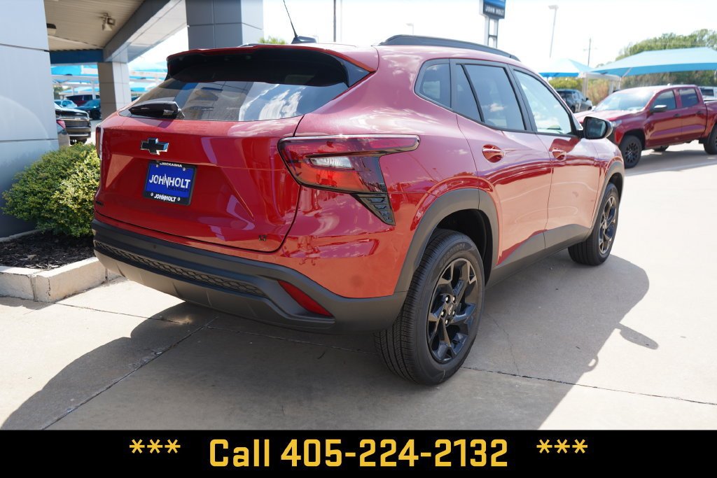 2026 Chevrolet Trax LT - Photo 10