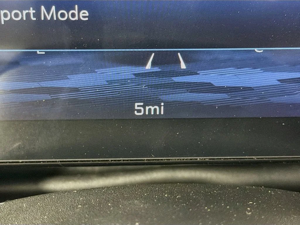 New 2027 Summit White Chevrolet LT image 12