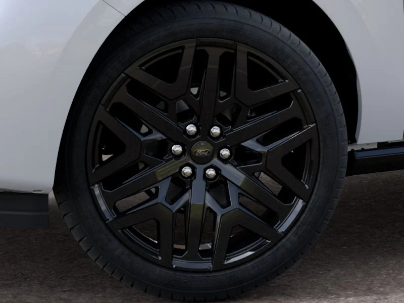 New 2027 Star White Metallic Tri-Coat Ford Platinum image 42
