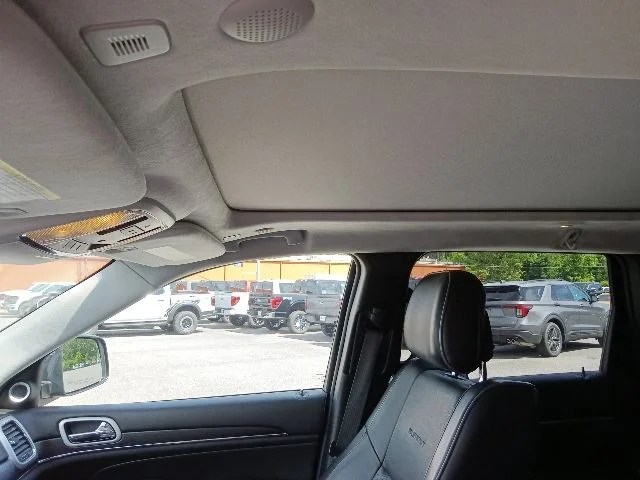 Used 2020 Black Jeep Summit image 15