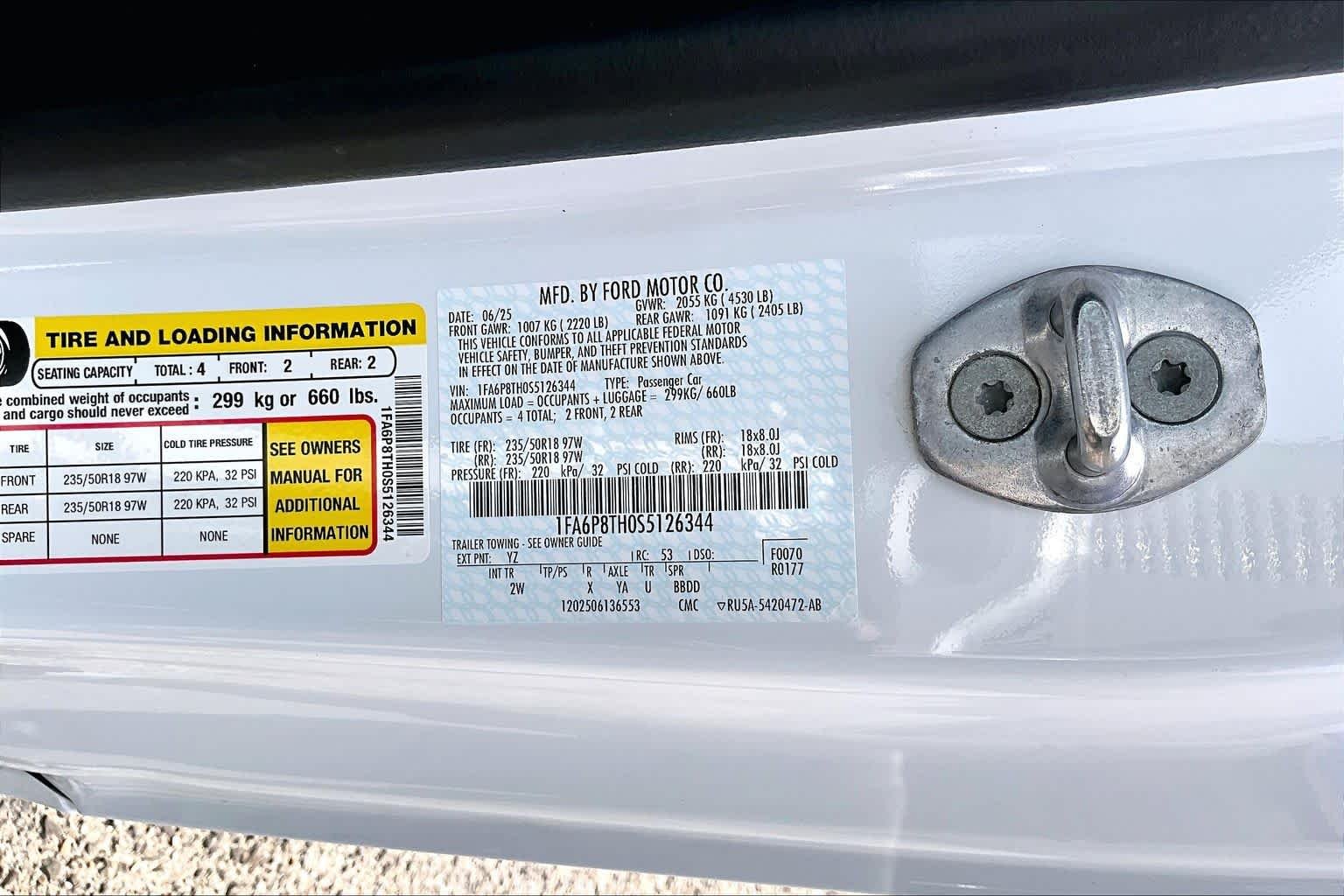 Used 2025 Oxford White Ford EcoBoost image 34