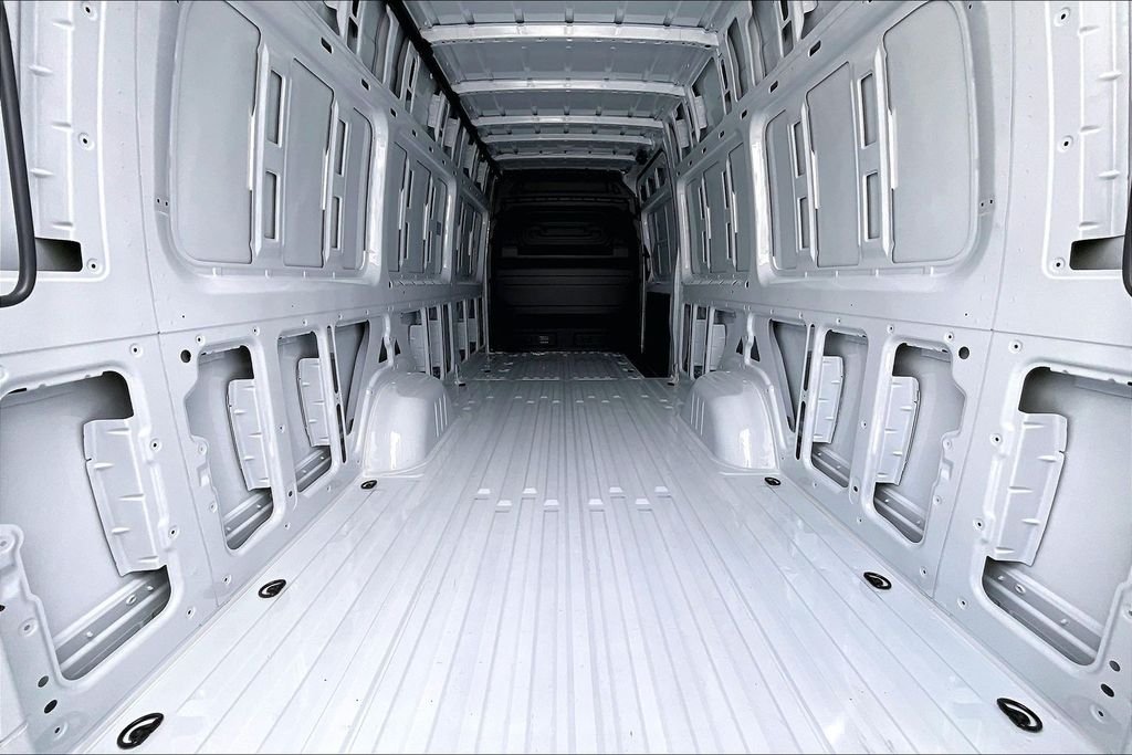 New 2026 Arctic White Mercedes-Benz Cargo 170 WB image 10