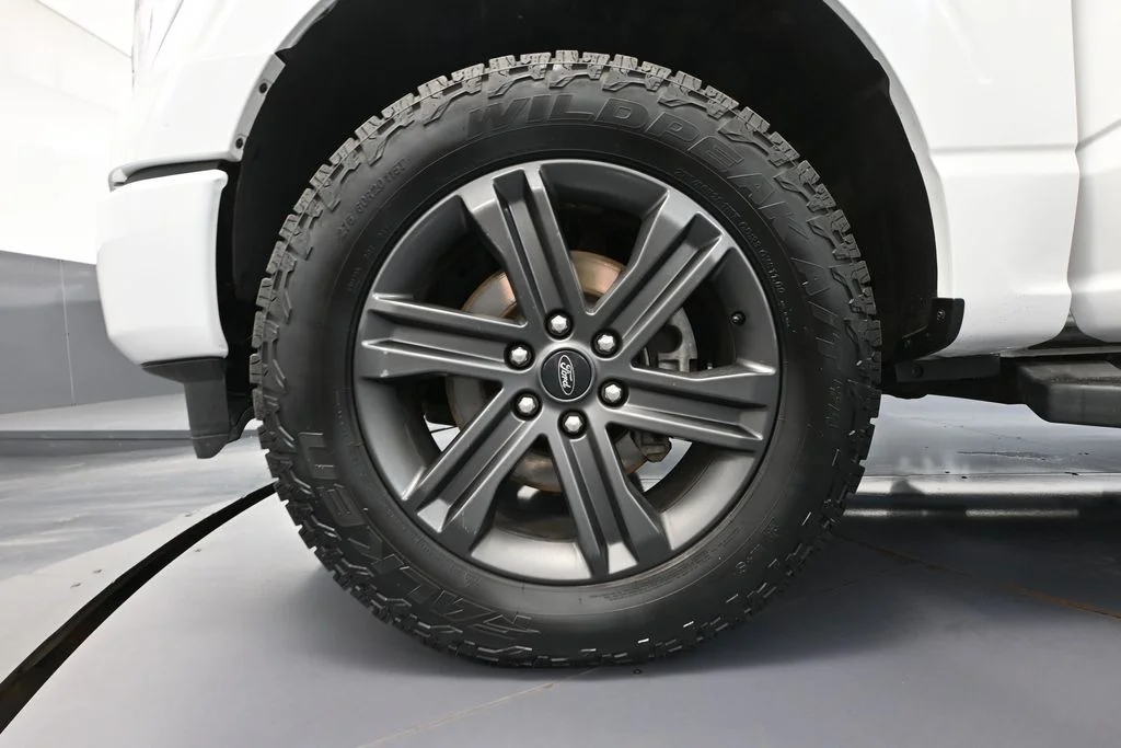 Used 2023 White Ford XLT image 19