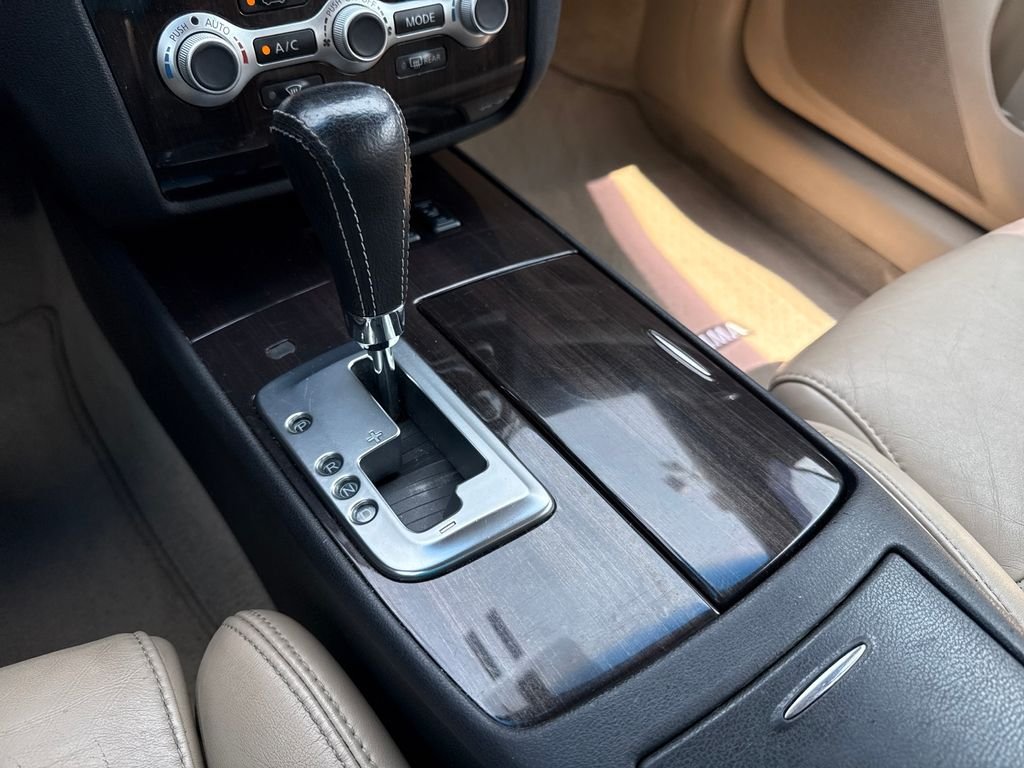 Used 2013 Pearl White Nissan 3.5 SV image 17