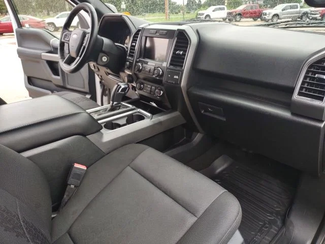 Certified Used 2020 Oxford White Ford XLT image 22