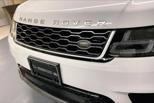 Used 2020 White Land Rover HSE image 33