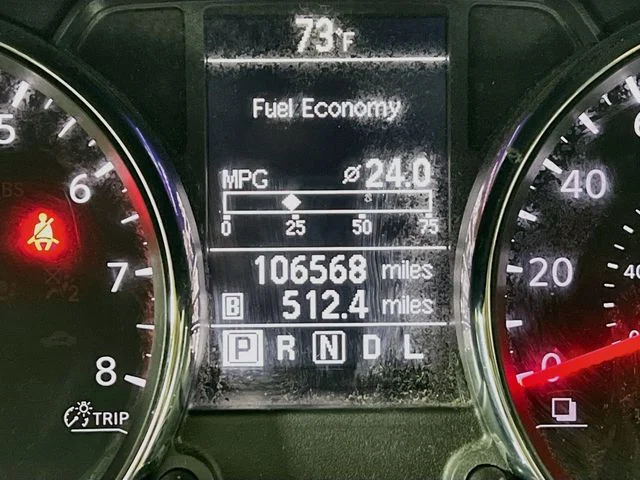 Used 2013 White Nissan SV image 15
