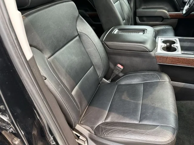 Used 2017 Black GMC SLT image 26