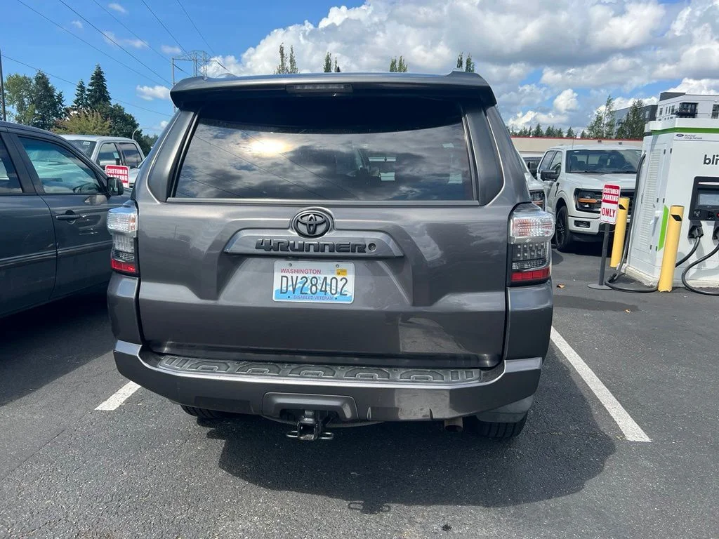 Used 2014 Gray Toyota SR5 Premium image 7