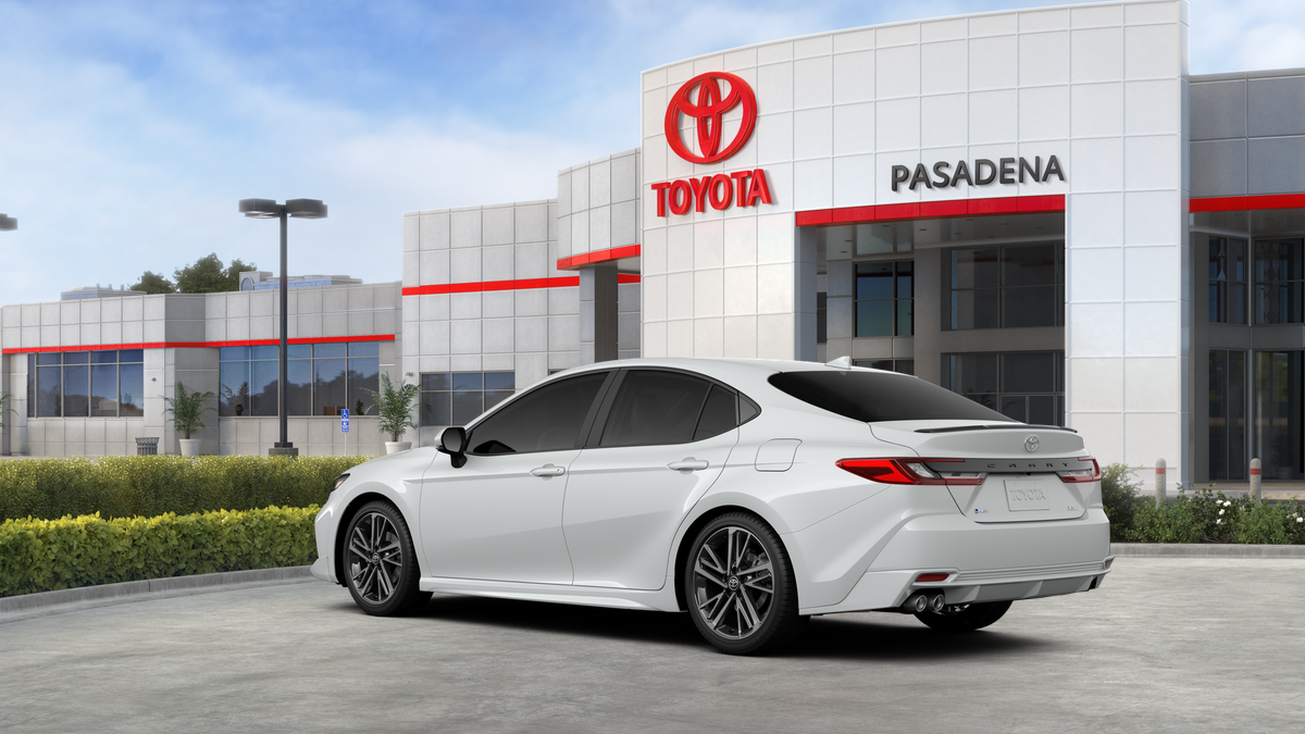New 2026 Wind Chill Pearl Toyota XSE image 33