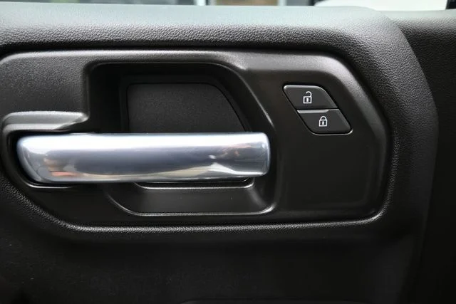 Used 2025 White GMC Pro image 21