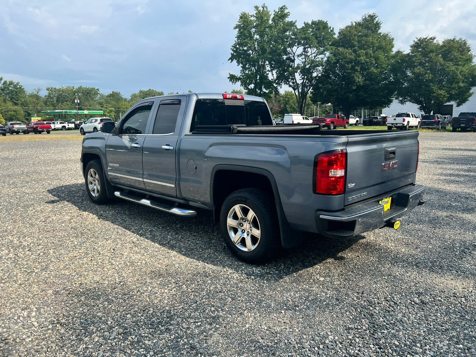 Used 2015 LIGHT STEEL GRAY METALLIC GMC SLT image 6