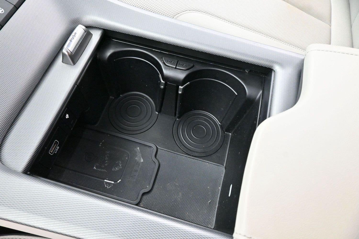 Used 2023 Abyss Black Pearl Hyundai Limited image 29