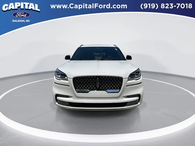 Used 2024 White Lincoln Black Label image 3