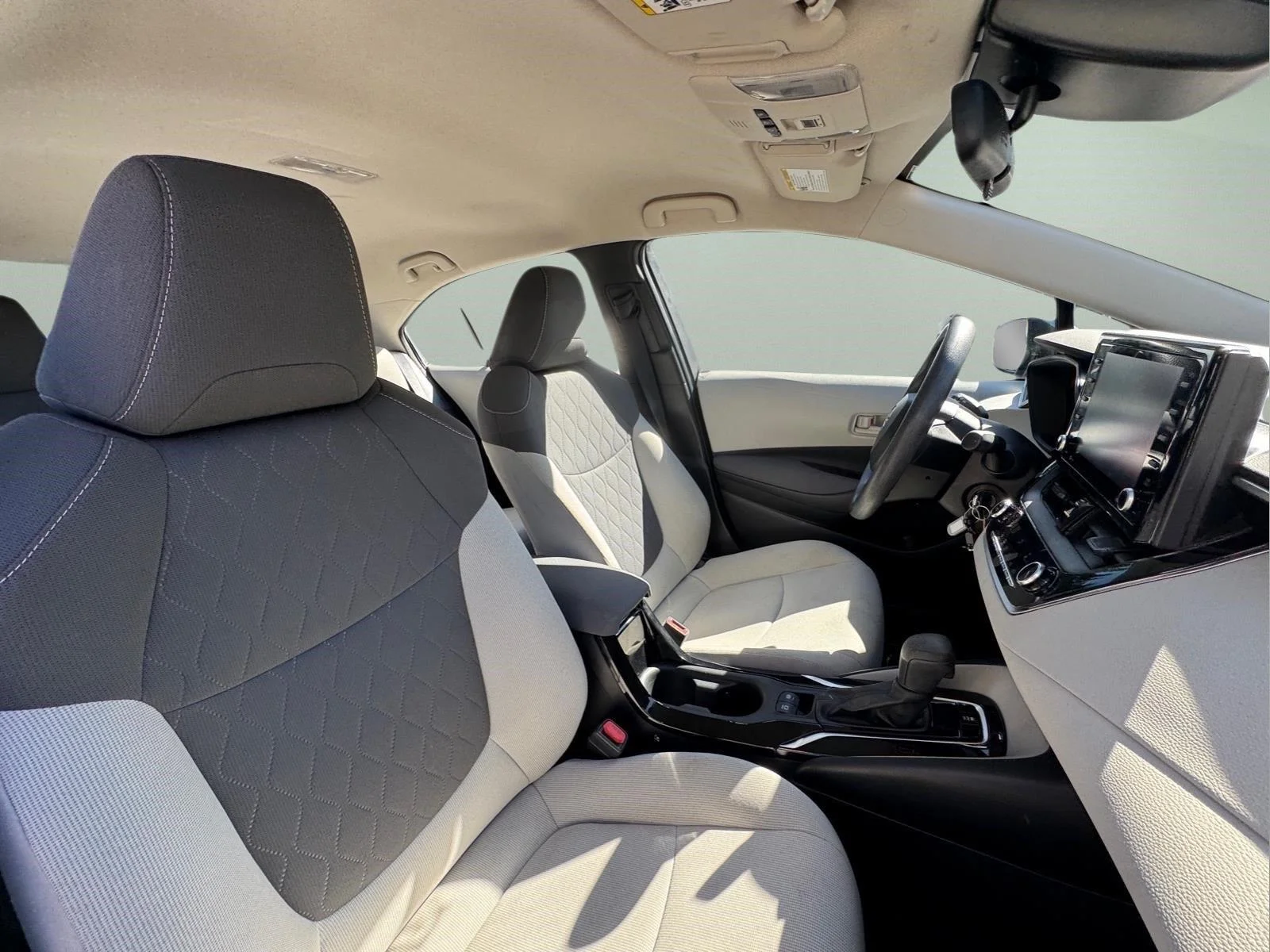 Used 2022 Celestite Toyota LE image 11