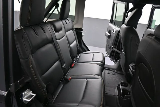 New 2026 Black Clear-Coat Exterior Paint Jeep Sport S image 24