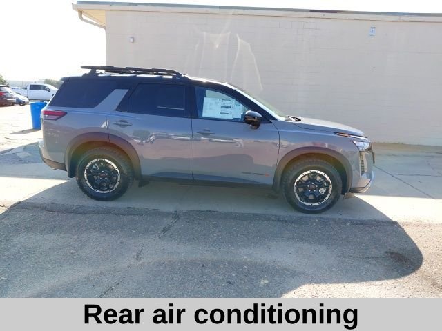 New 2026 Boulder Gray Pearl / Super Black Two-tone Nissan Rock Creek® image 3