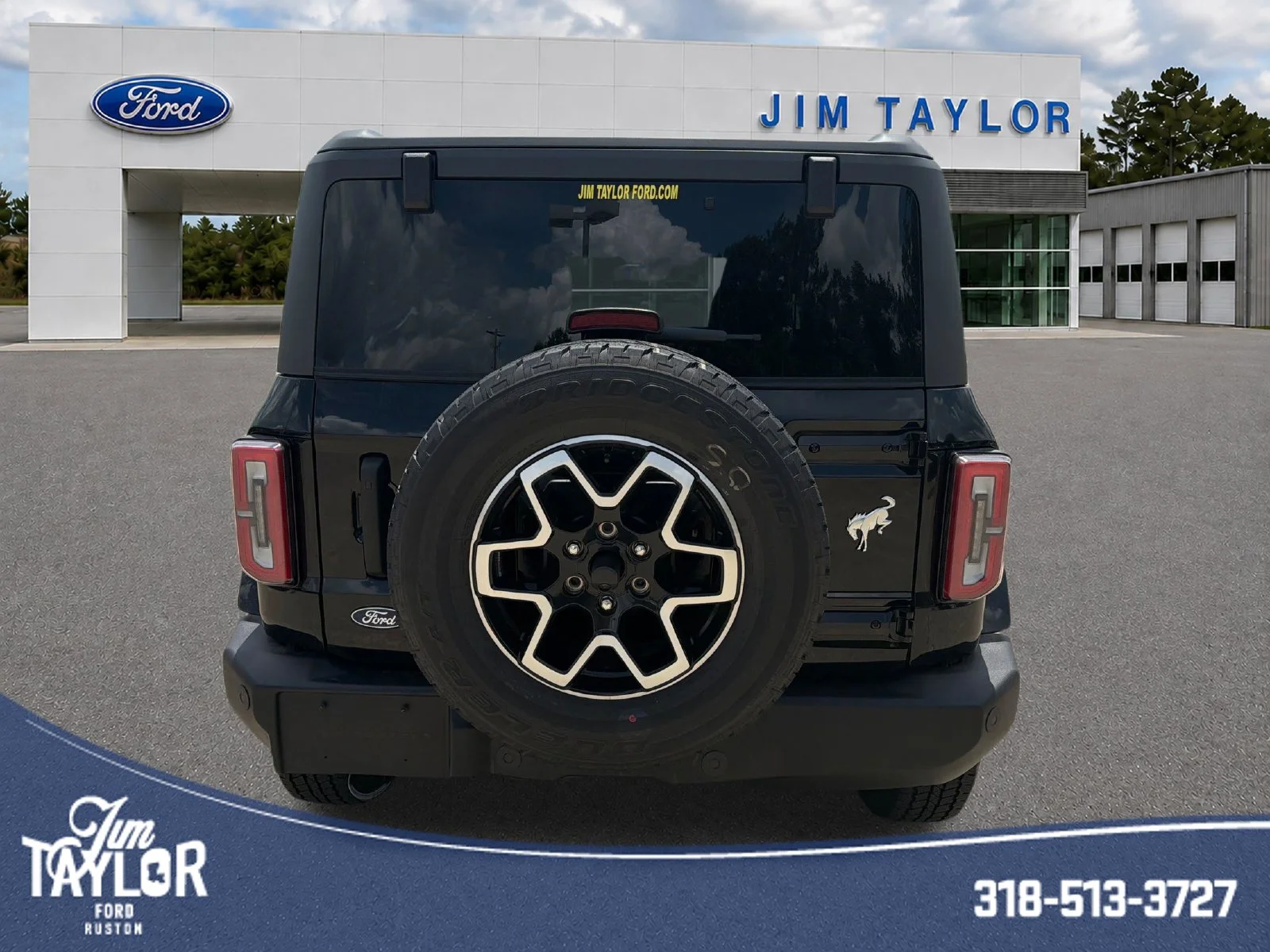New 2026 Shadow Black Ford Outer Banks® image 4