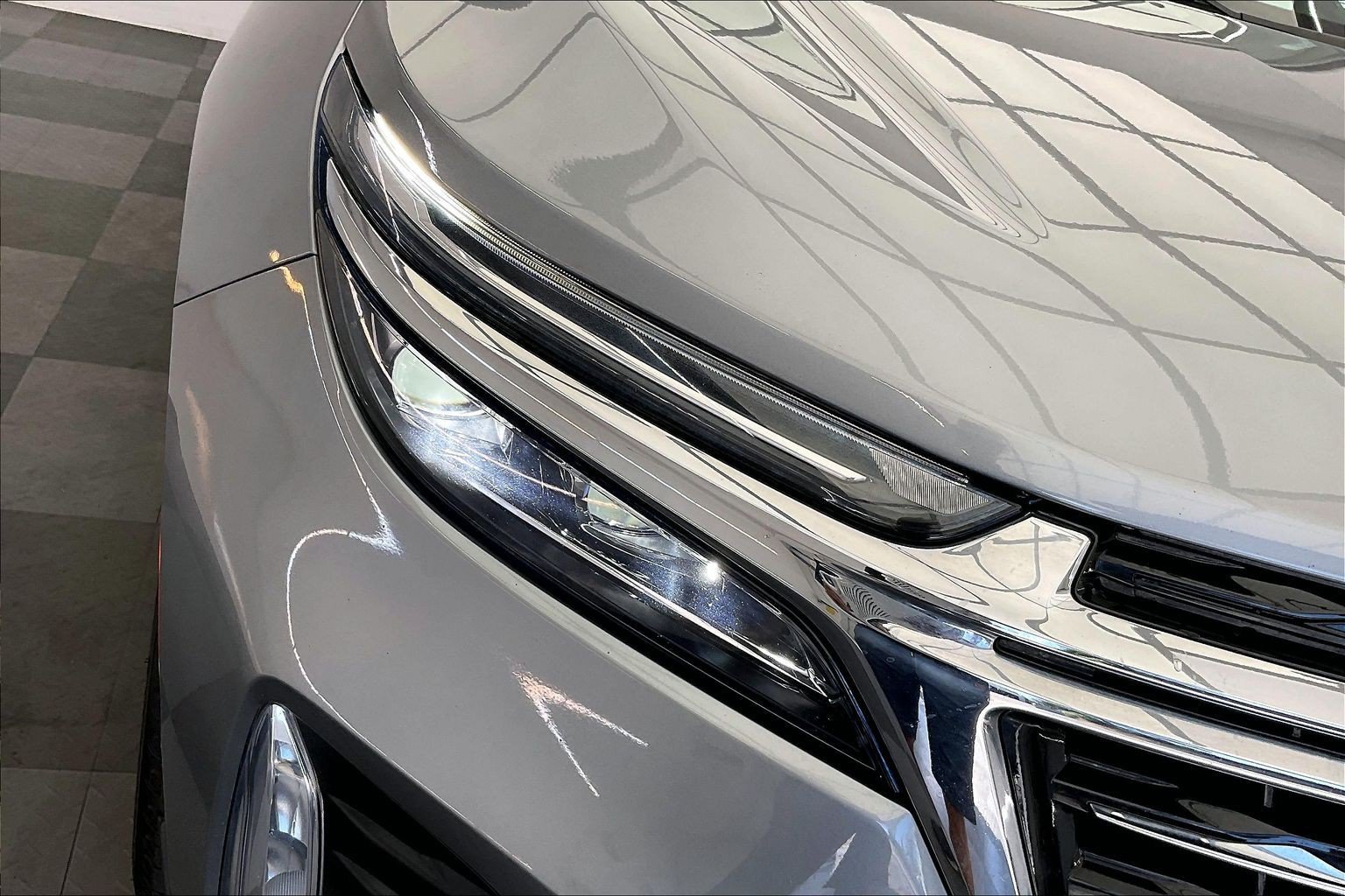Used 2023 Sterling Gray Metallic Chevrolet Premier image 28