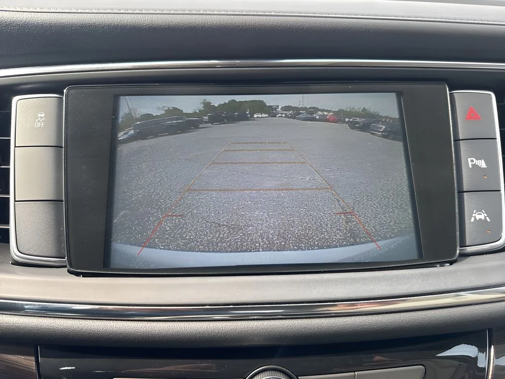 Used 2018 White Buick Premium Group image 23