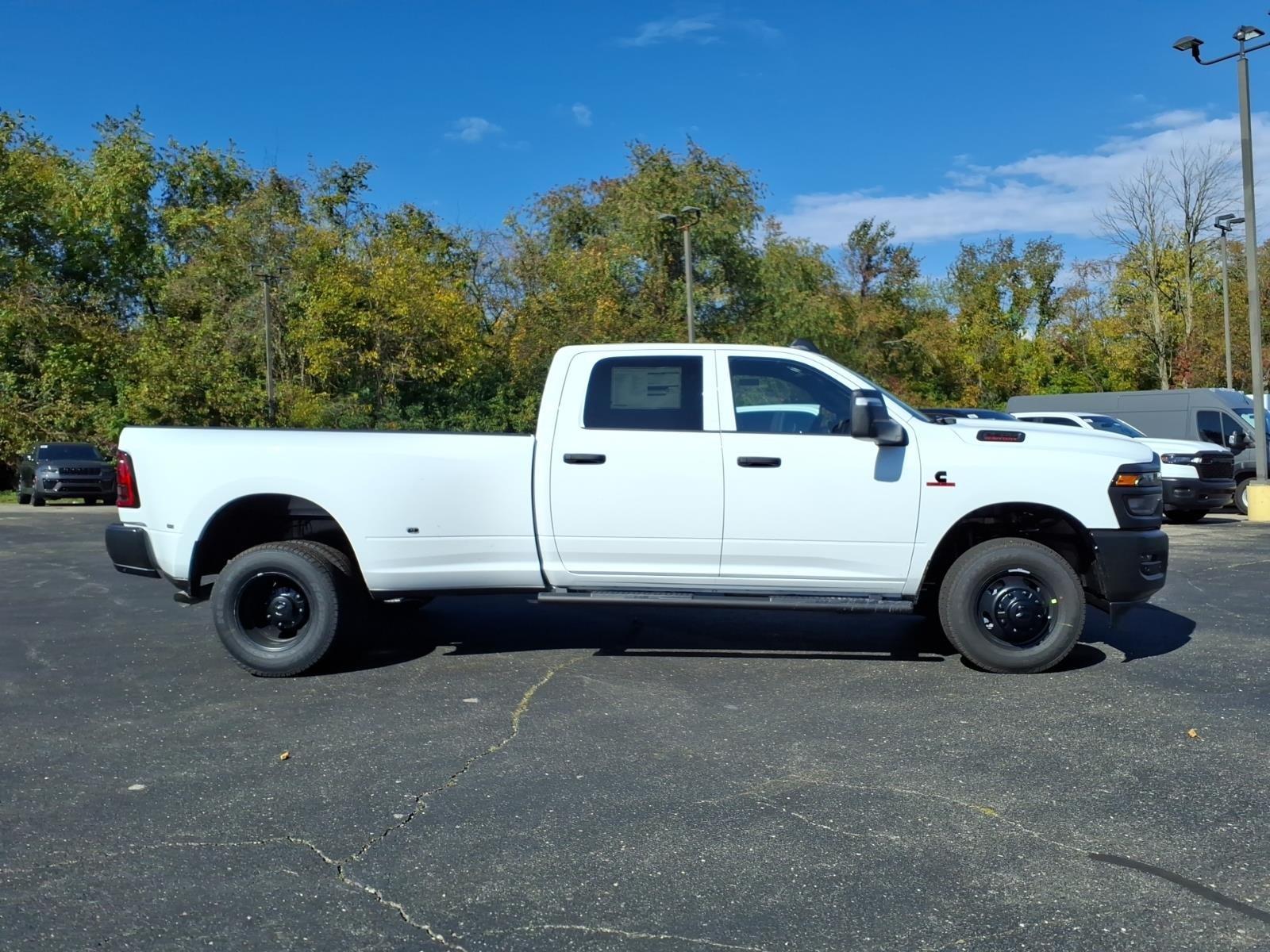 New 2027 Bright White Clear-Coat Exterior Paint RAM Tradesman image 8
