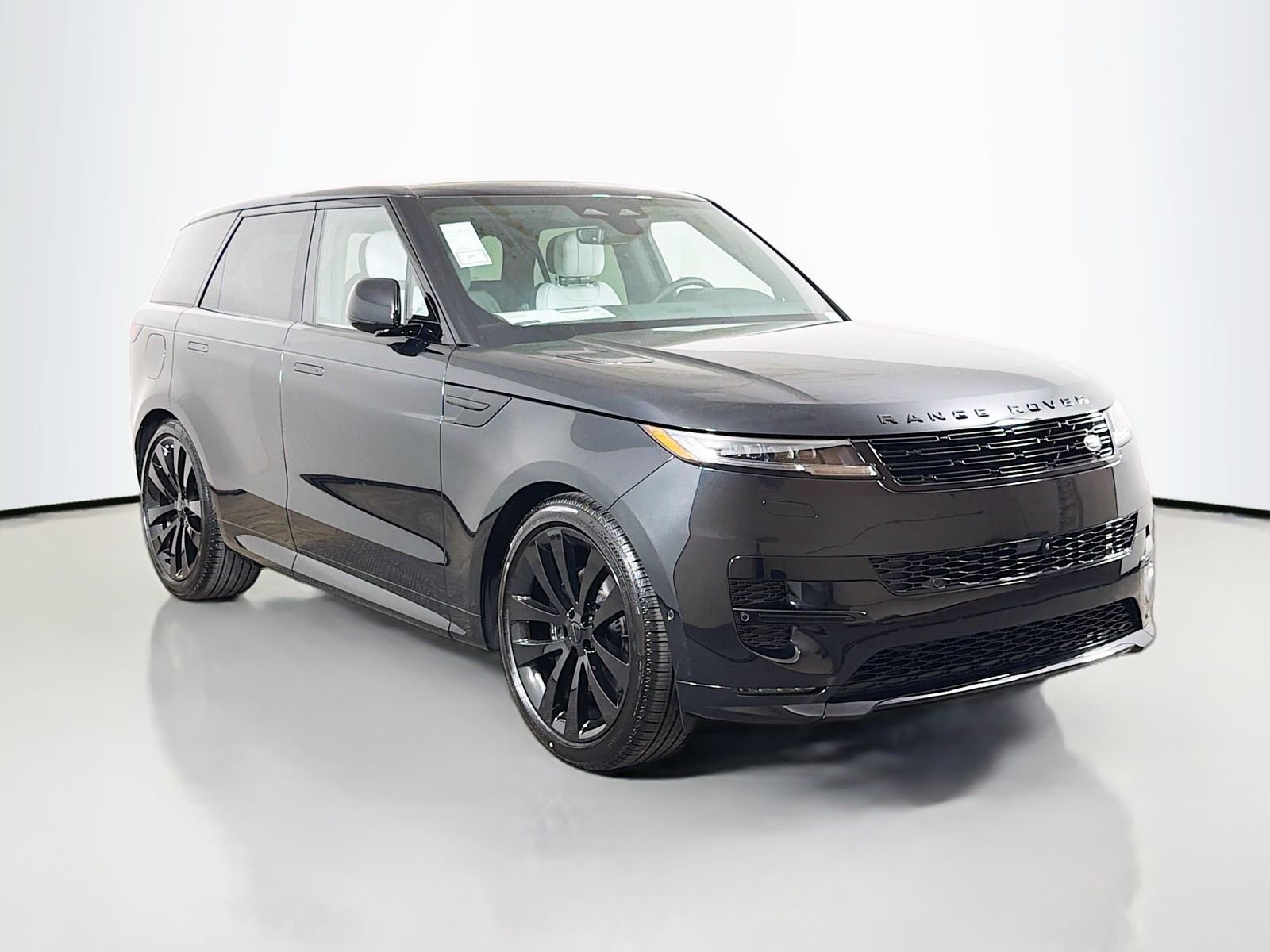 New 2026 Santorini Black Land Rover Dynamic SE image 7