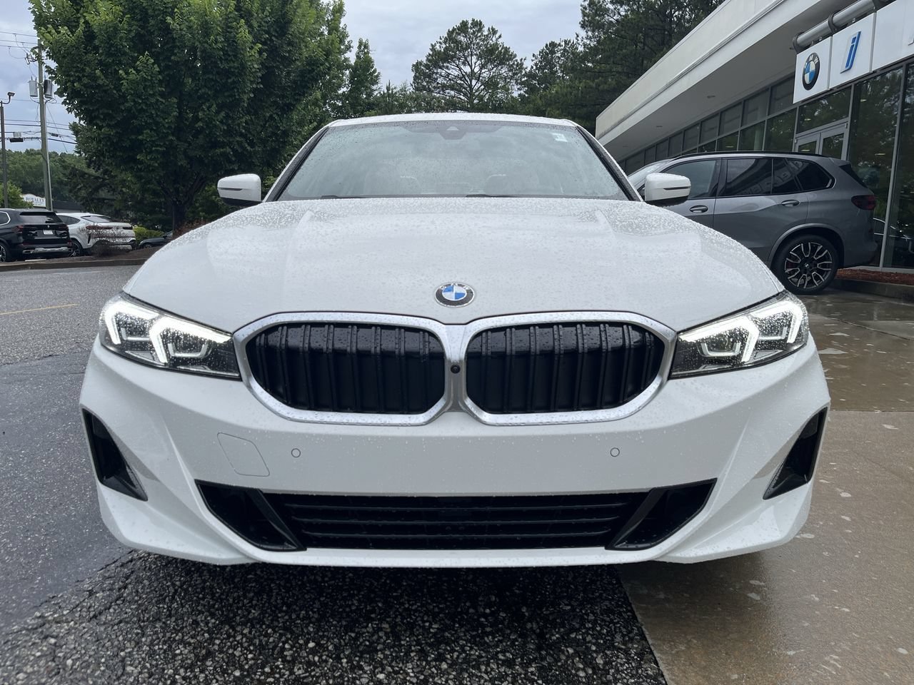 Used 2026 Alpine White BMW 330i image 3
