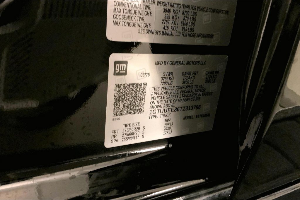 Used 2026 Onyx Black GMC AT4 image 32