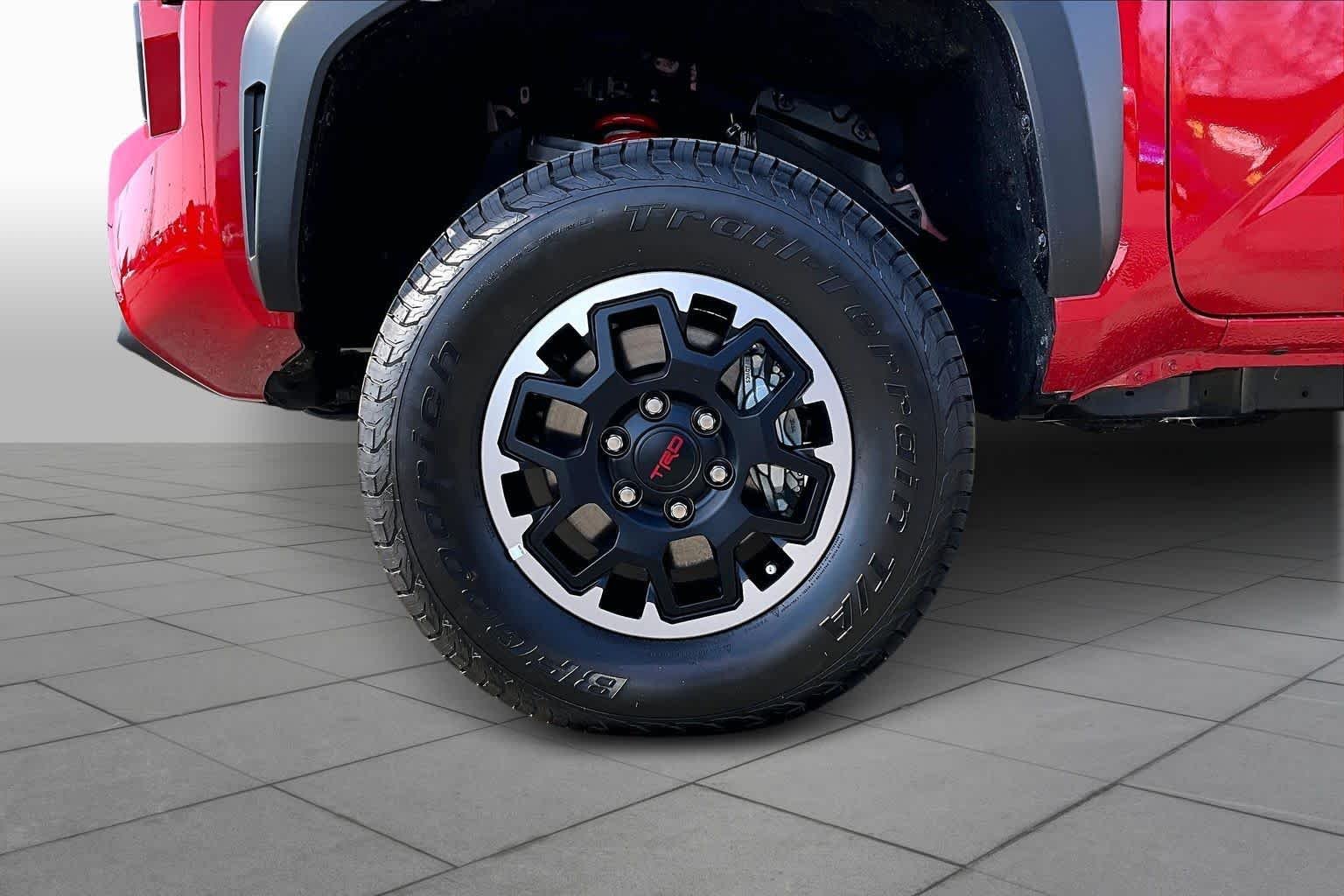 2025 Toyota Tacoma TRD Off Road - Photo 11