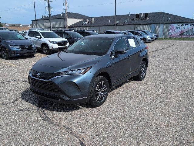 Used 2021 Gray Toyota LE image 14