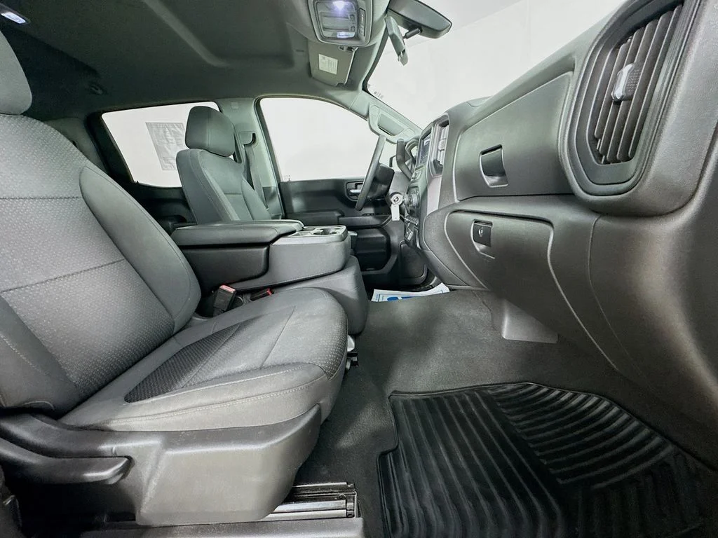 Used 2022 Silver Chevrolet Custom Trail Boss image 34