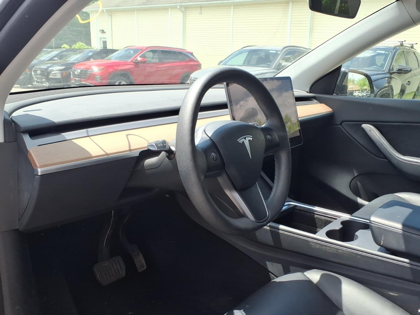 Used 2021 Solid Black Tesla Long Range image 22