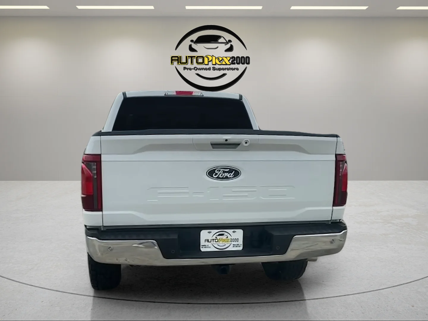 Used 2024 White Ford XLT image 6