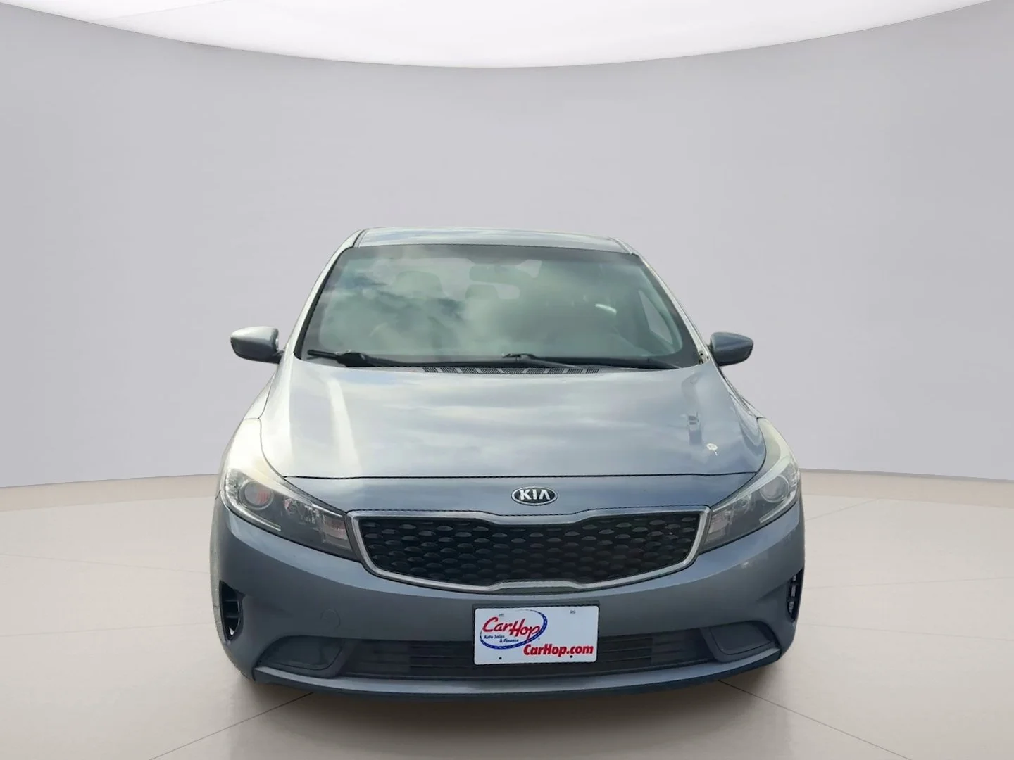 Used 2017 Gray Kia SE image 8