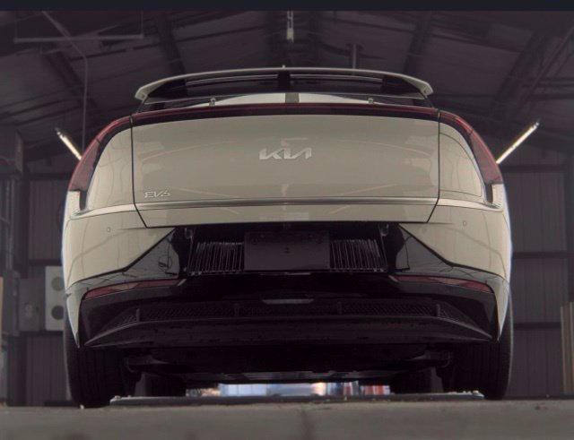 Used 2023 Glacier Kia Wind image 7