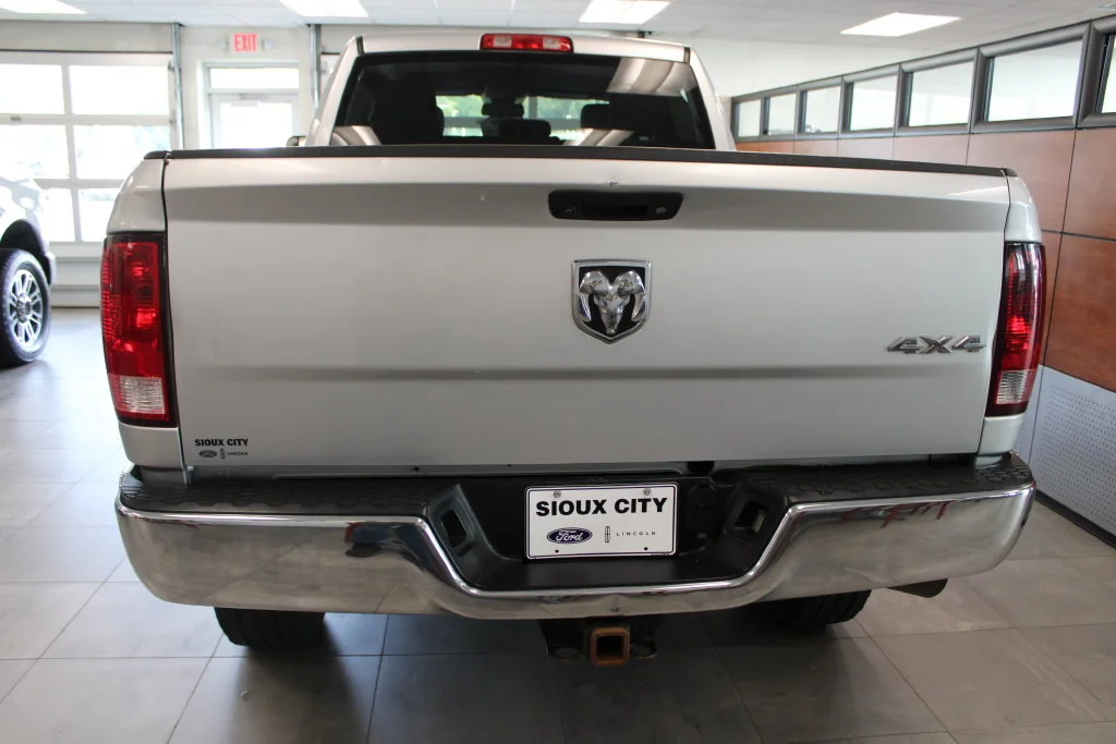 Certified Used 2018 Bright Silver Clearcoat Metallic Ram Tradesman image 5