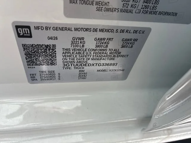 New 2026 Summit White GMC SLT image 32