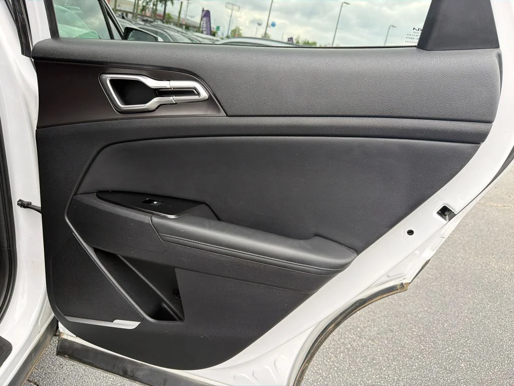 Used 2023 White Kia EX image 16