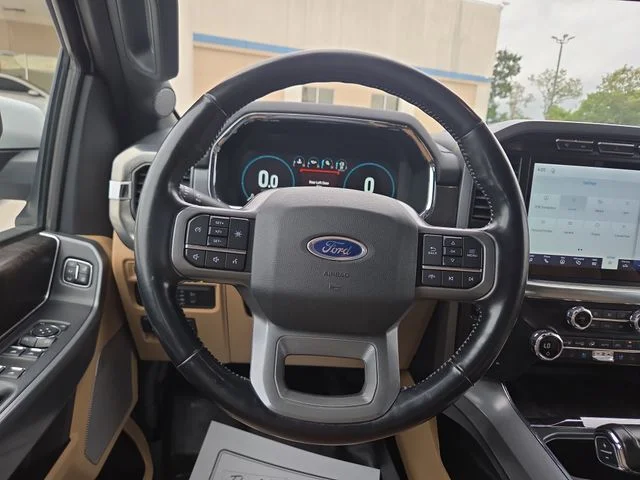 Used 2021 White Ford Lariat image 13