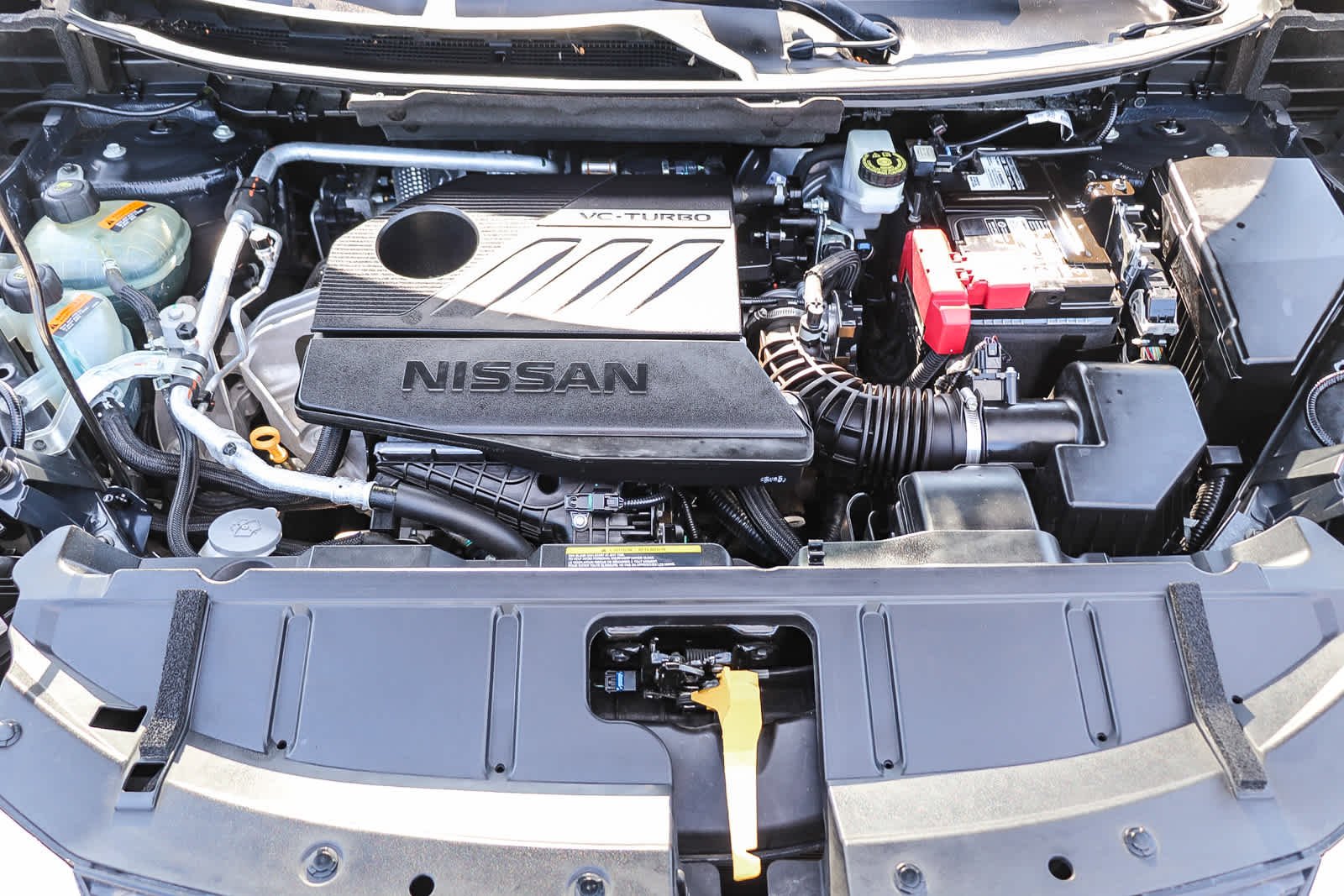 Used 2022 Super Black Nissan SV image 27