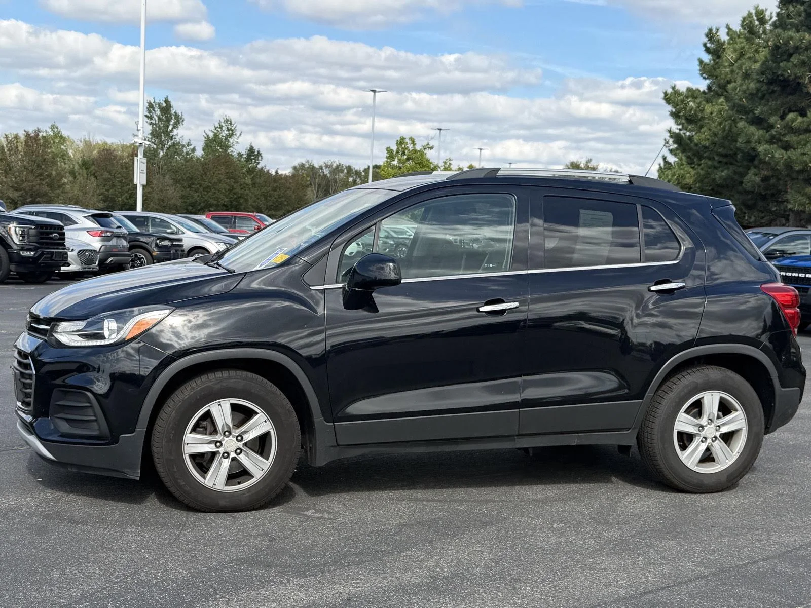 Used 2017 Mosaic Black Metallic Chevrolet LT image 6