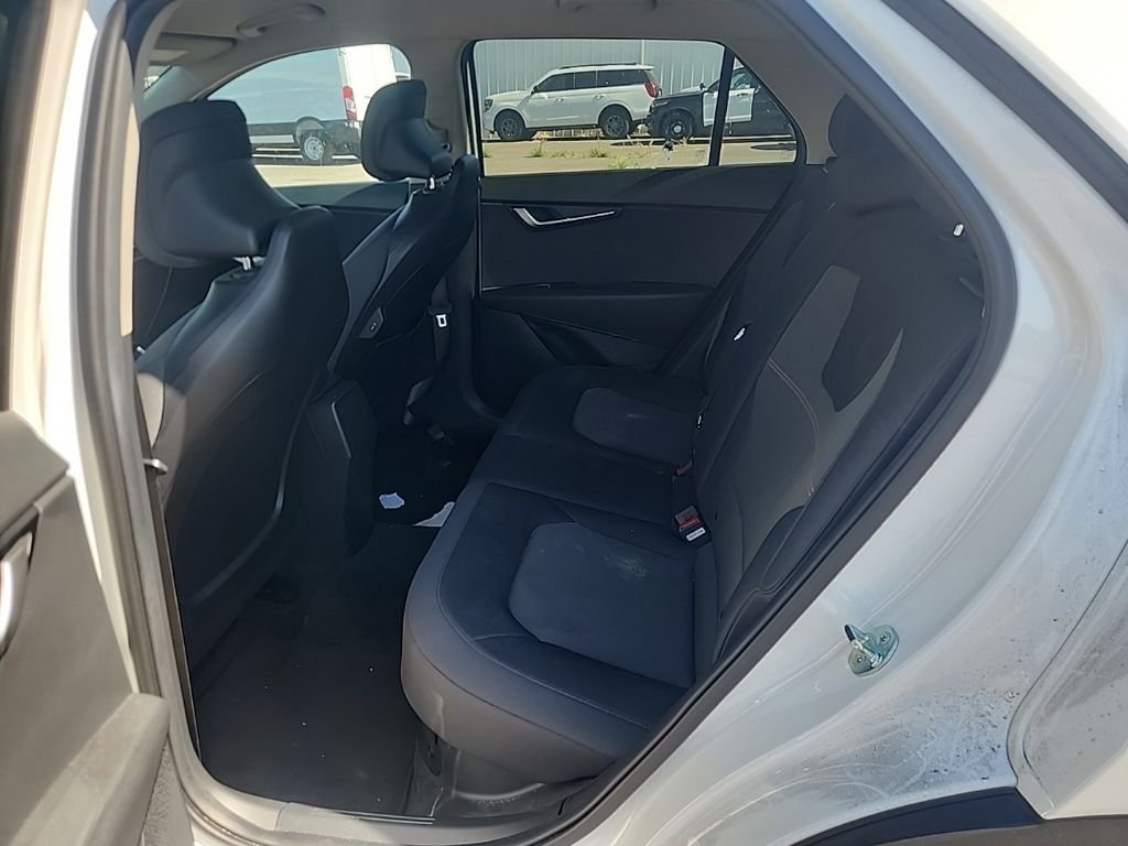 Used 2025 White Kia LX image 20