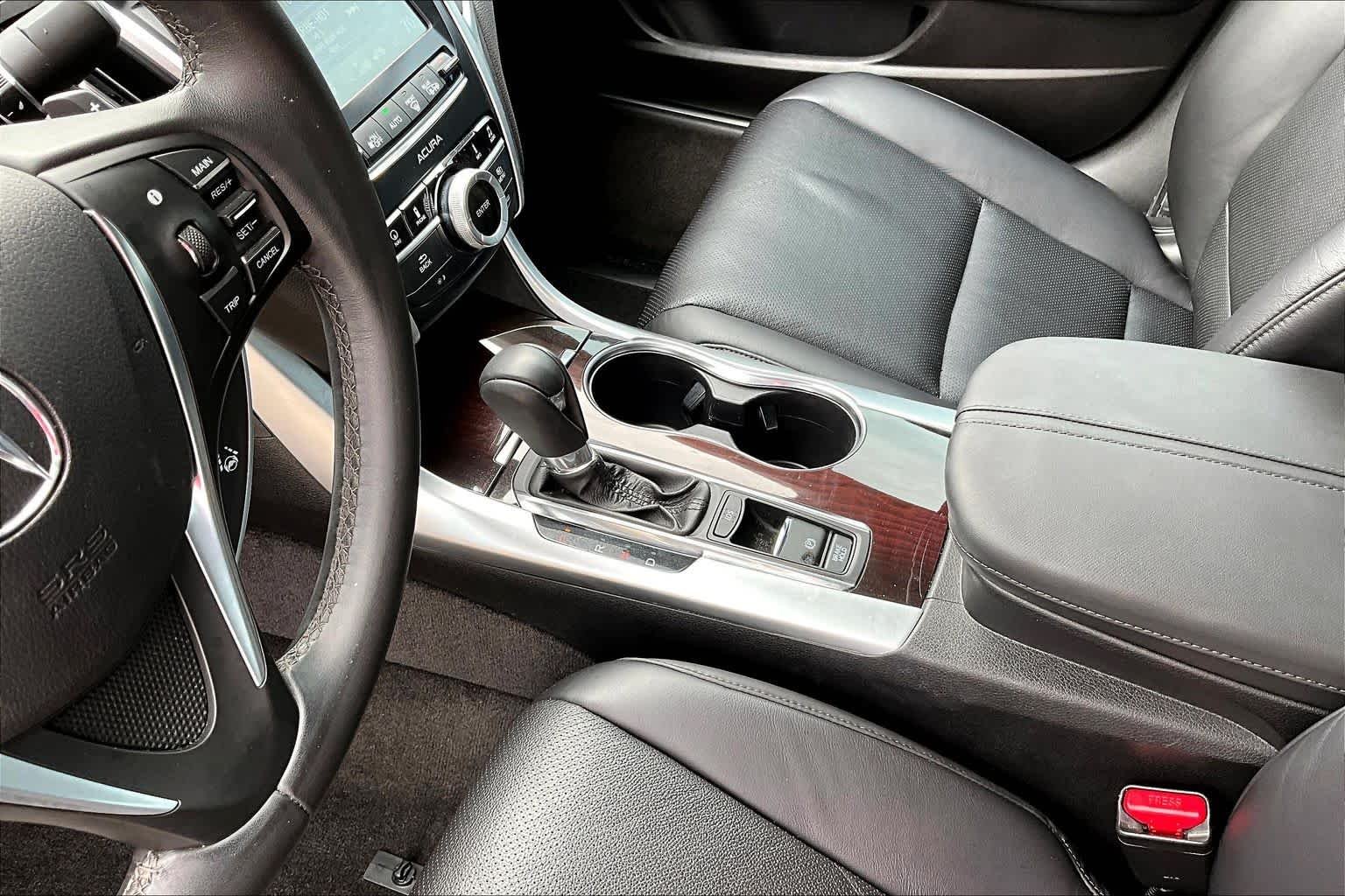 Used 2015 Bellanova White Pearl Acura Tech image 17