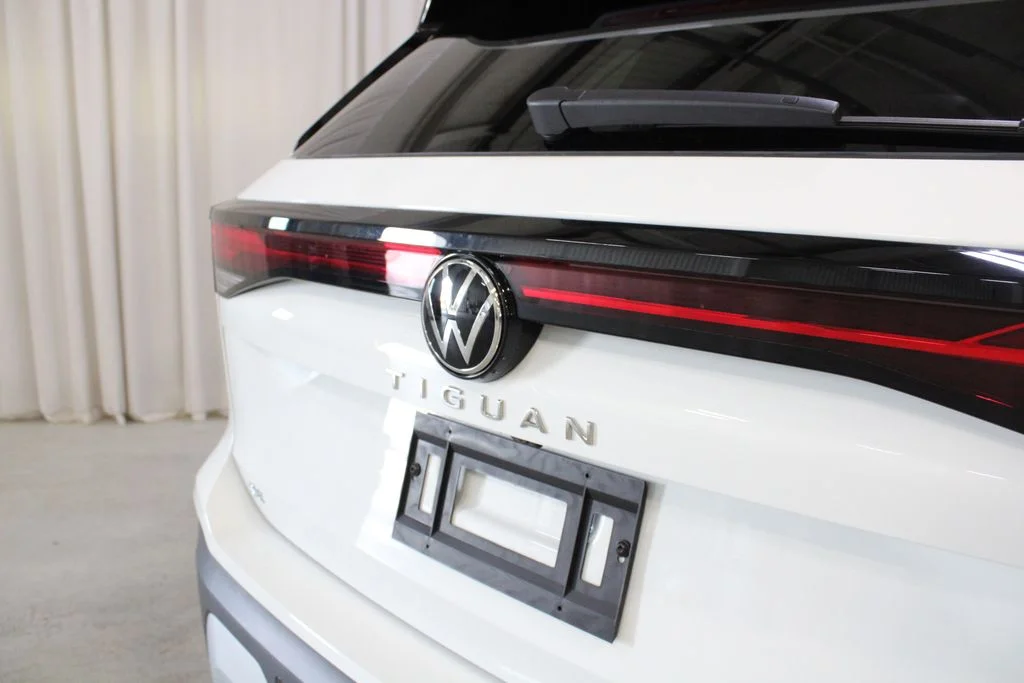 New 2026 White Volkswagen SE image 31