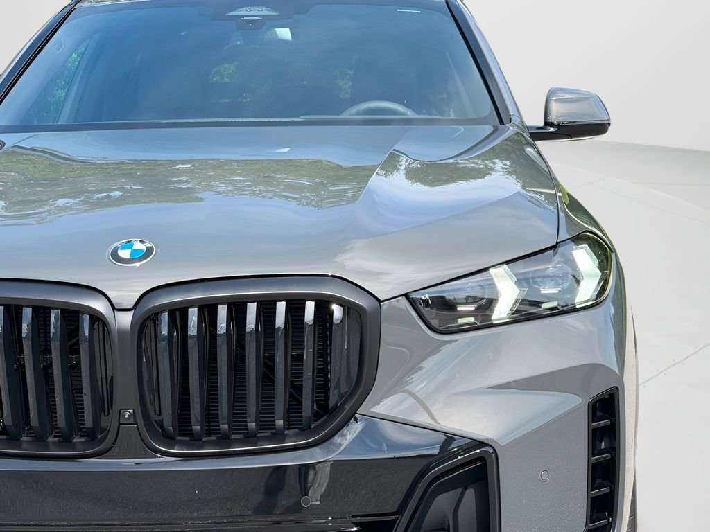 New 2026 Dravit Grey Metallic BMW sDrive40i image 26