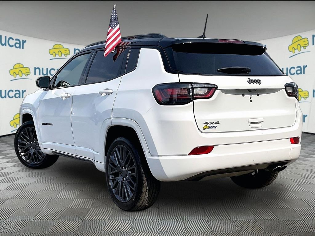 Used 2022 Bright White Clearcoat Jeep Limited image 4