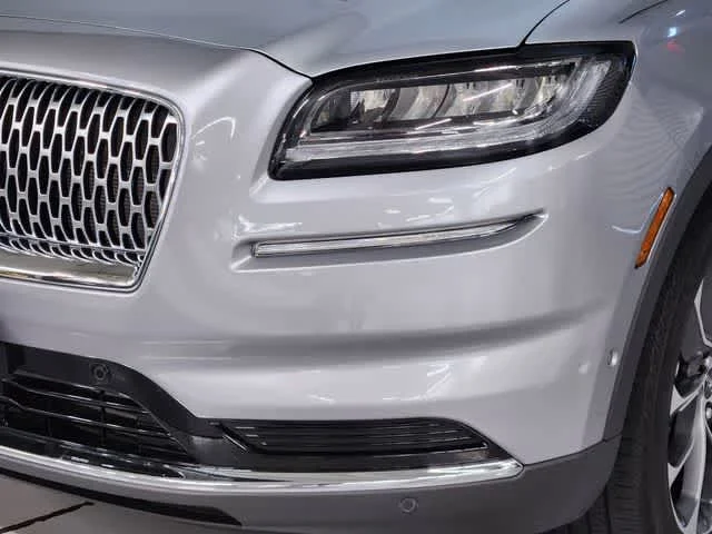 Used 2023 Silver Radiance Lincoln Reserve image 18