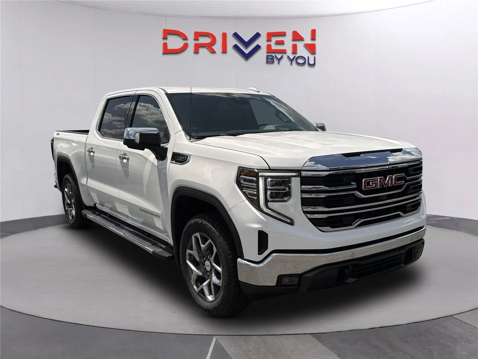 New 2026 Summit White GMC SLT image 1